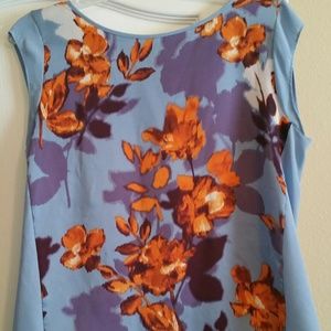 #72 Limited Blue Floral Top Size Small